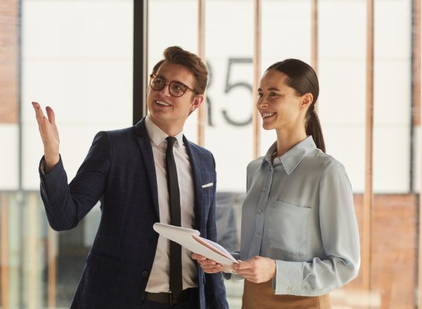 Suivez une formation en anglais pour améliorer vos compétences de commercial à l'international. à Moulins